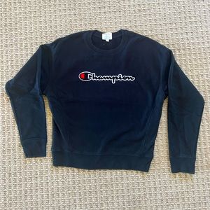 CHAMPION BLACK LOGO CREW NECK SWEATSHIRT SIZE M